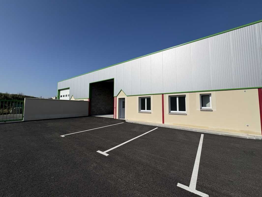 À proximité immédiate de la ZI d'Ingré/Saint Jean