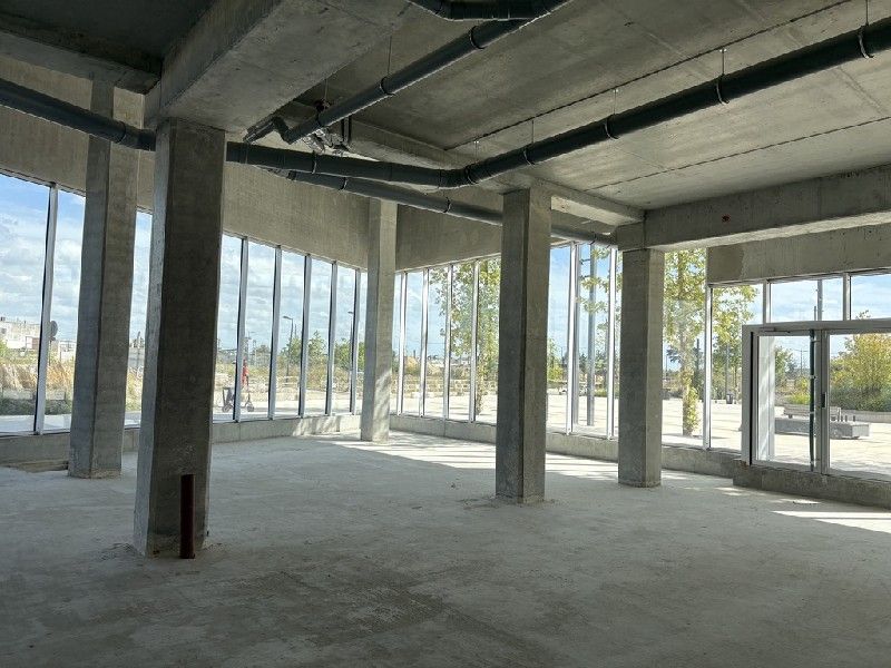 Situé au coeur du quartier Interives, à Fleury-le