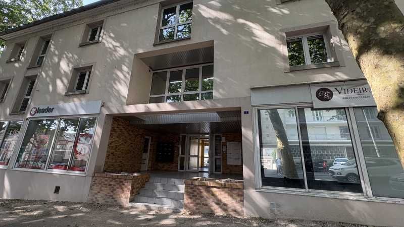 Proche Cité Coligny et à proximité des transports