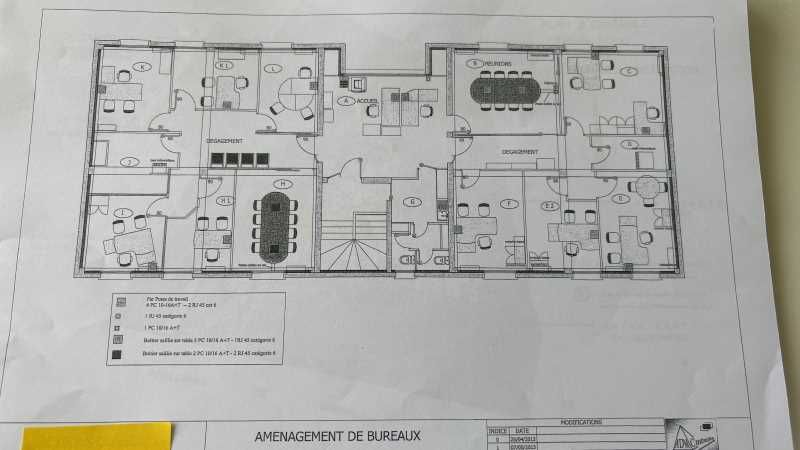 Vente bureaux 235 m² non divisibles