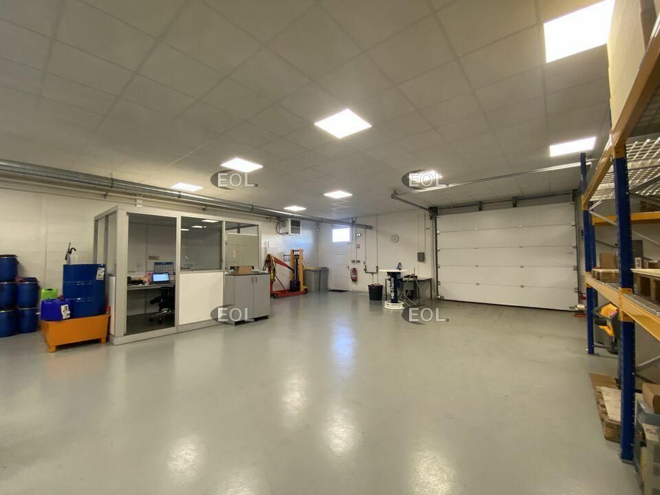 Locaux d'activités mixtes à louer à Reyrieux