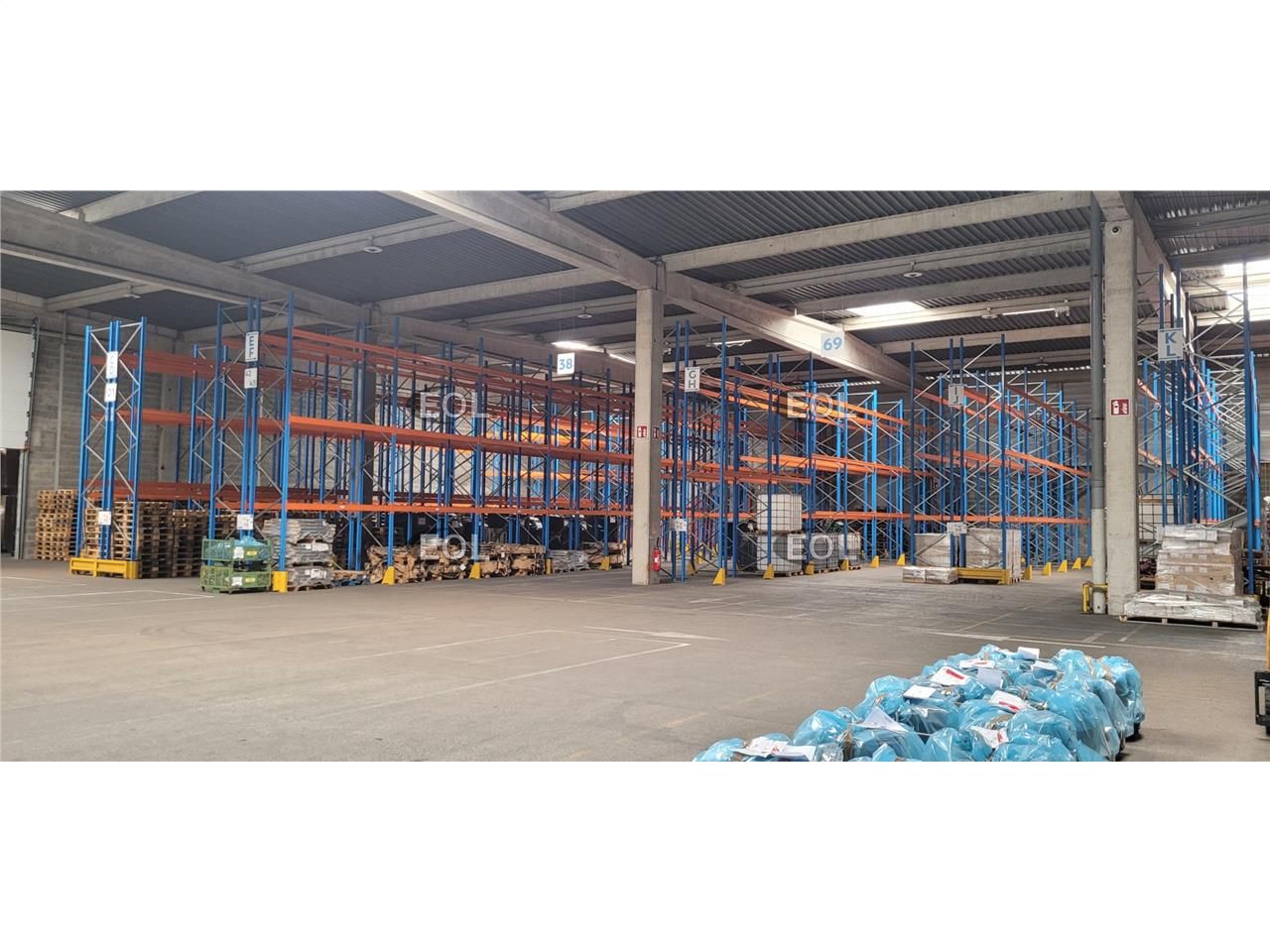 Vente Entrepôt 2009 m² non divisibles