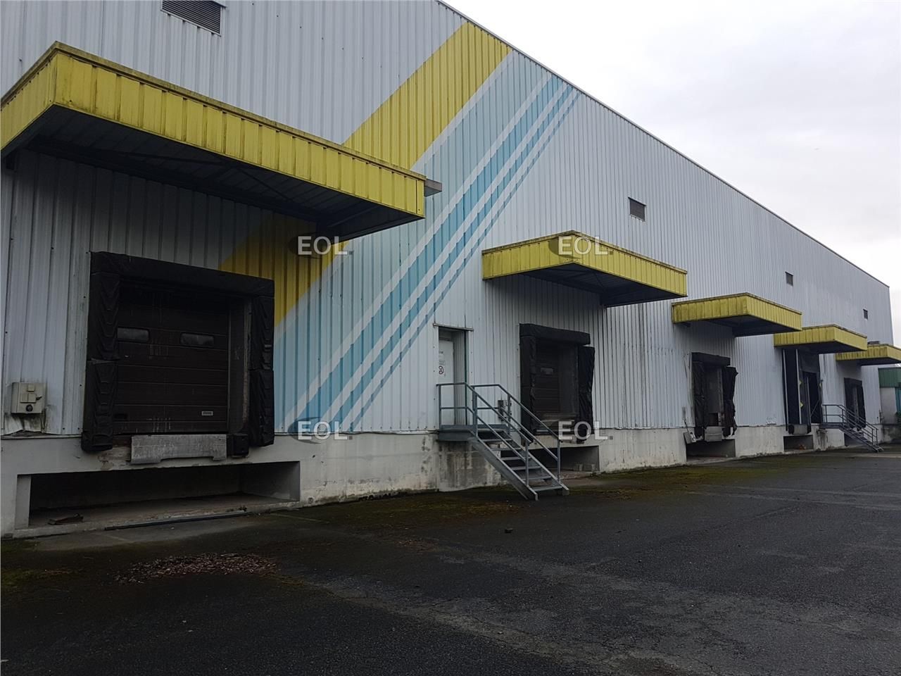 Location Entrepôt 2197 m² non divisibles