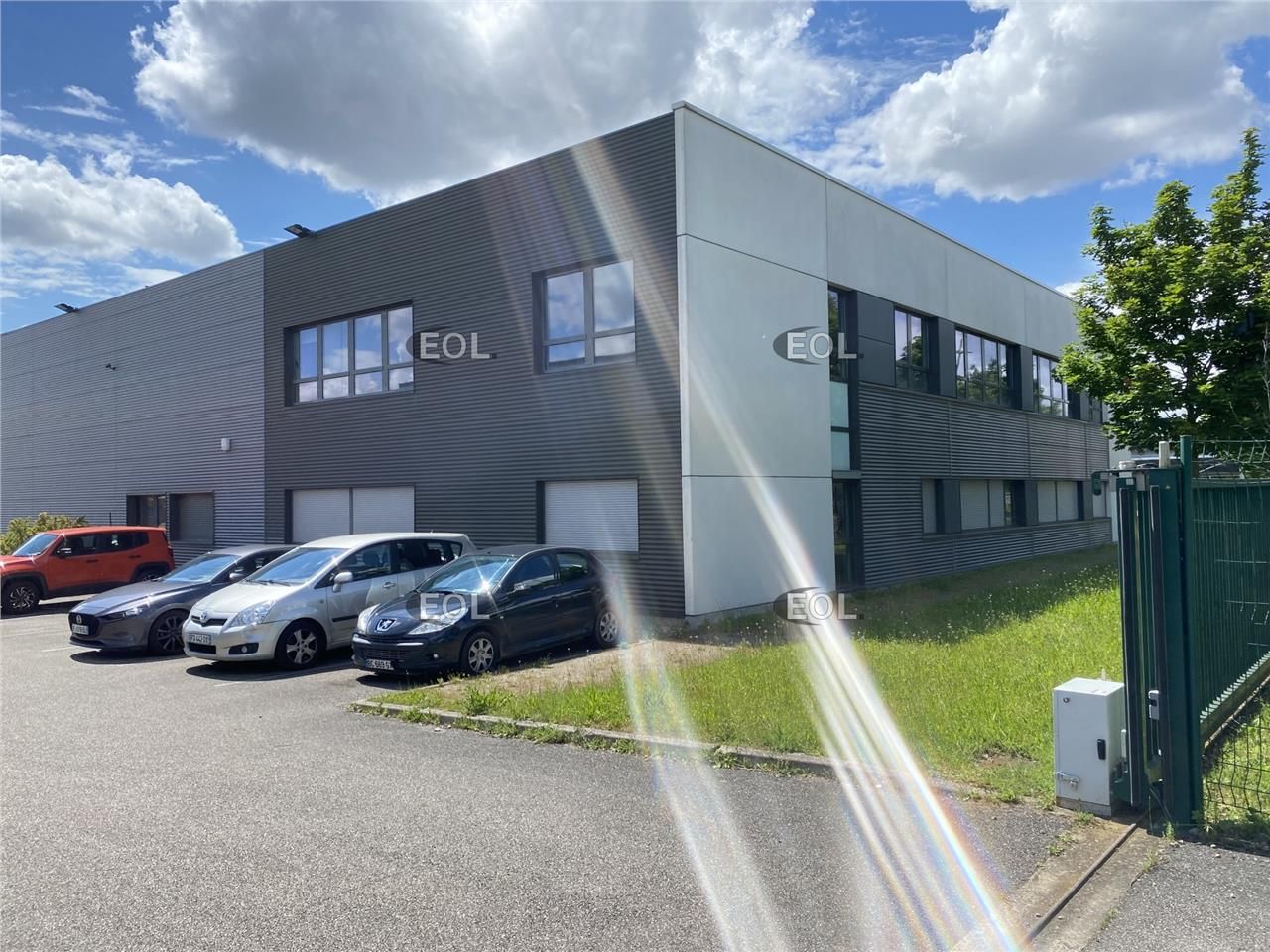 Location Local d'activités 1227 m² non divisibles