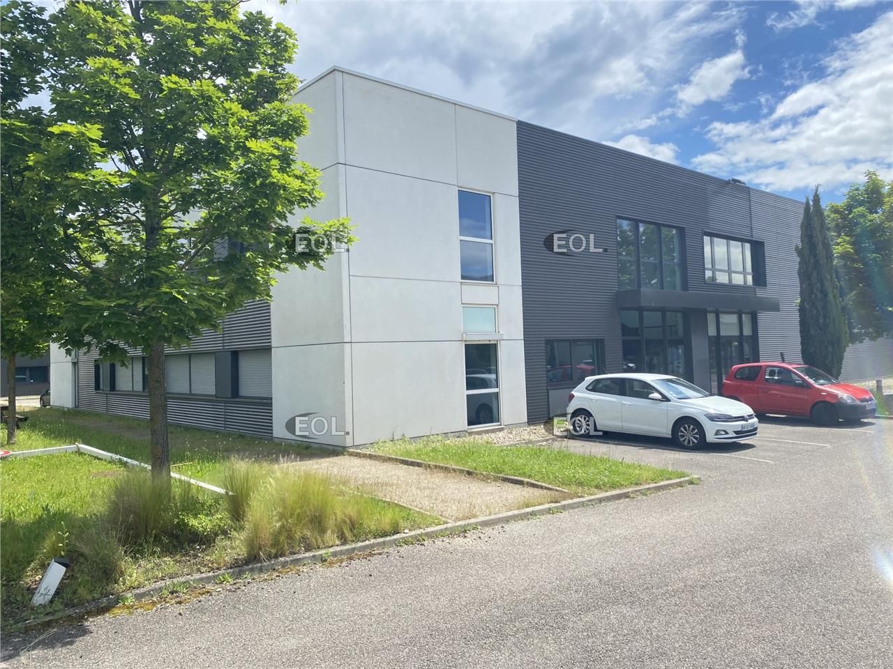 Bureaux-Entrepôt à louer