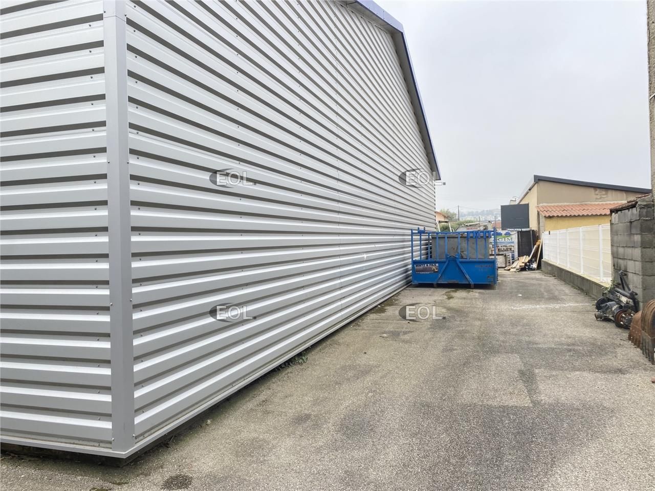 Location Local d'activités 1200 m² non divisibles