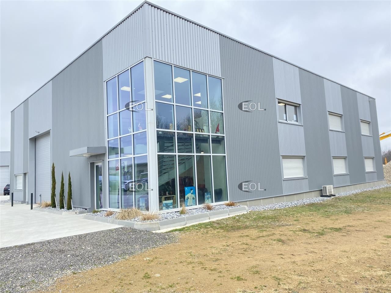 Location Local d'activités 600 m² non divisibles