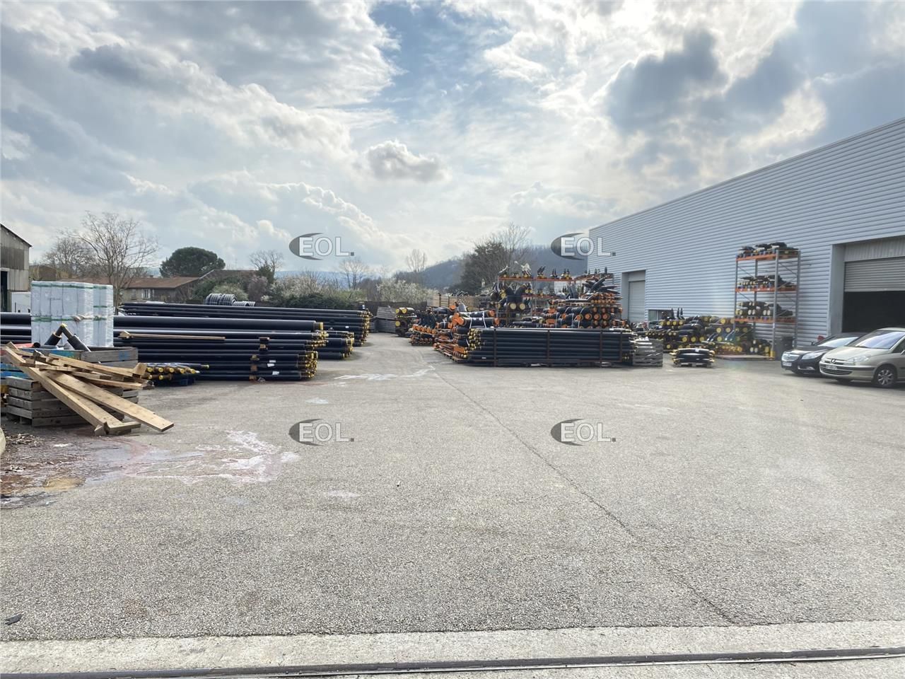 Entrepot indépendant à louer