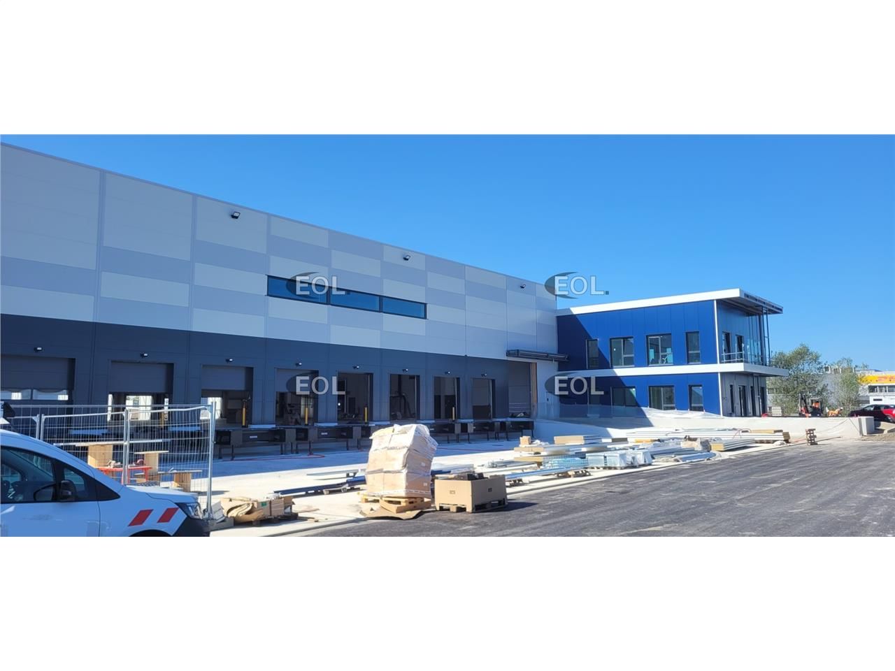 Vente Entrepôt 7647 m² non divisibles