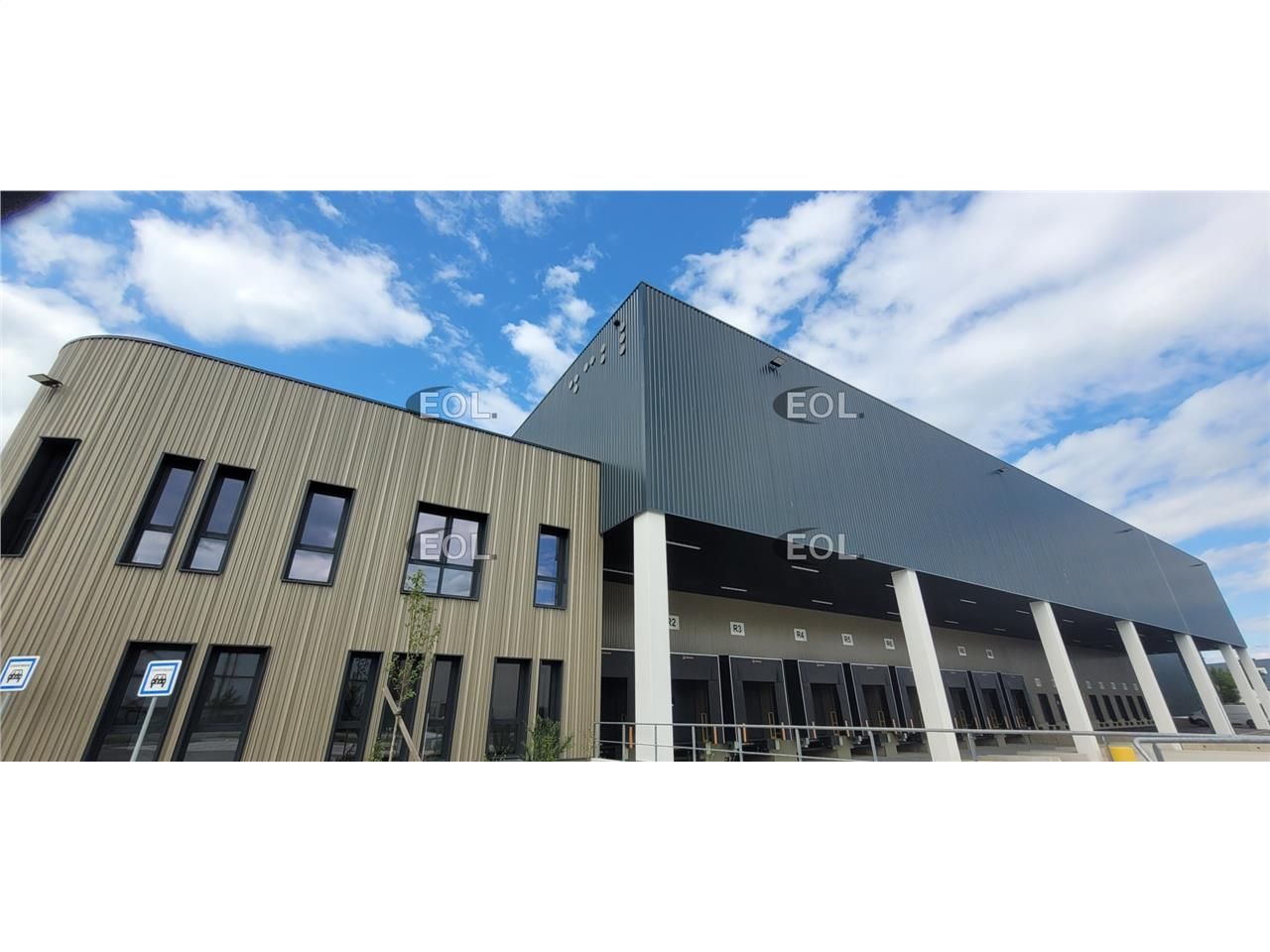 Location Entrepôt 2192 m² non divisibles