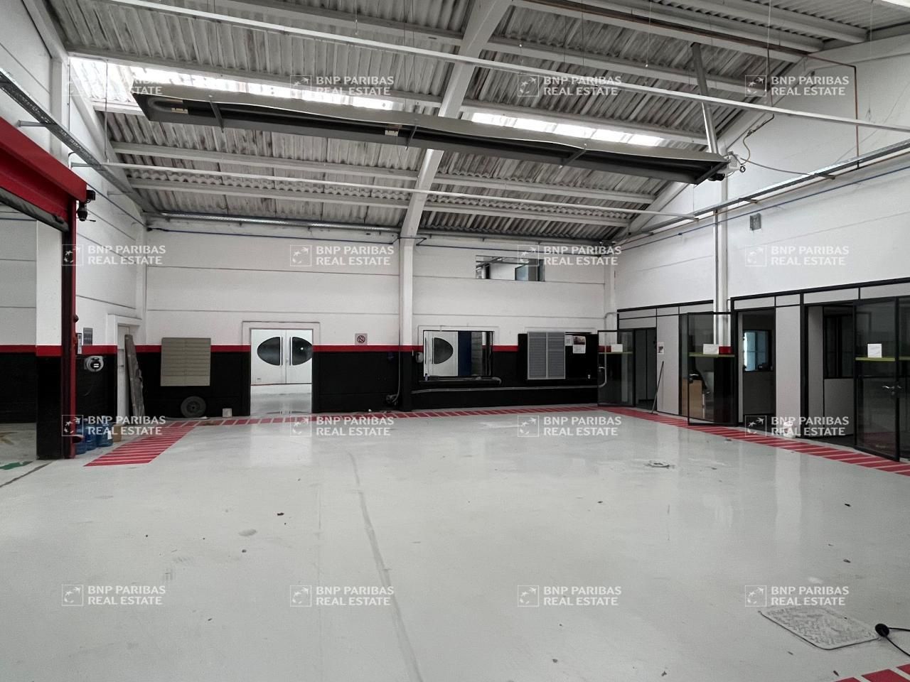 1280 m² pour ce activité en location à Roubaix