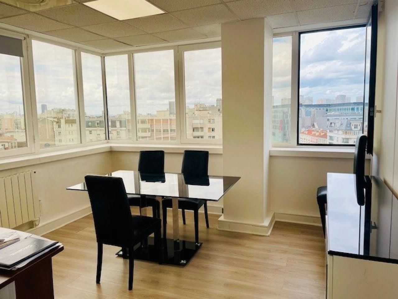 210 m² pour ce bureaux en location à Le kremlin bicetre