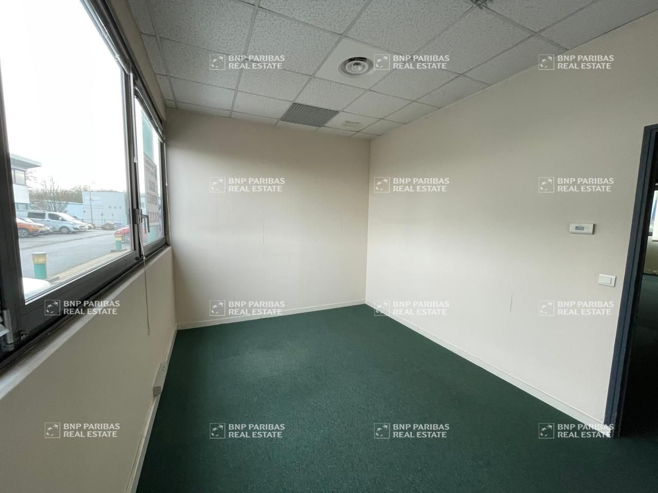 150 m² pour ce bureaux en location à Sainte-luce-sur-loire