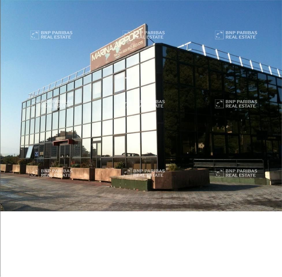 1350 m² pour ce activité en location à Villeneuve-loubet