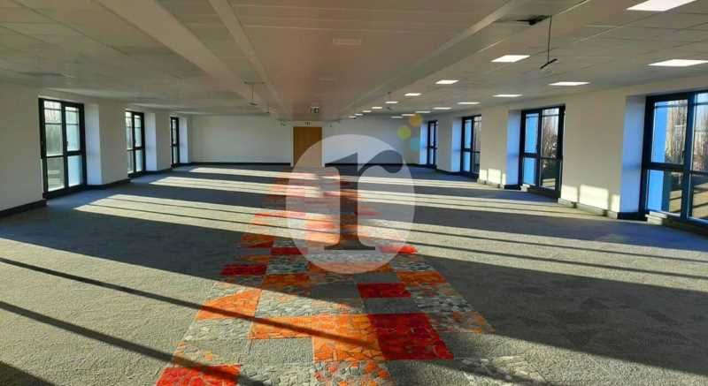 Aires d'Entreprises vous propose, à la location, 