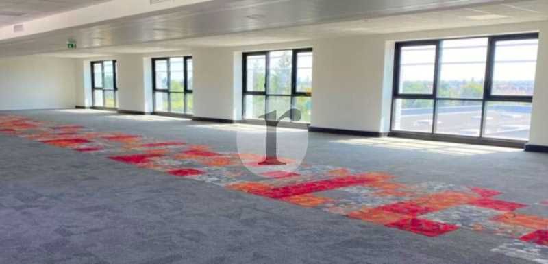 Aires d'Entreprises vous propose, à la location, 