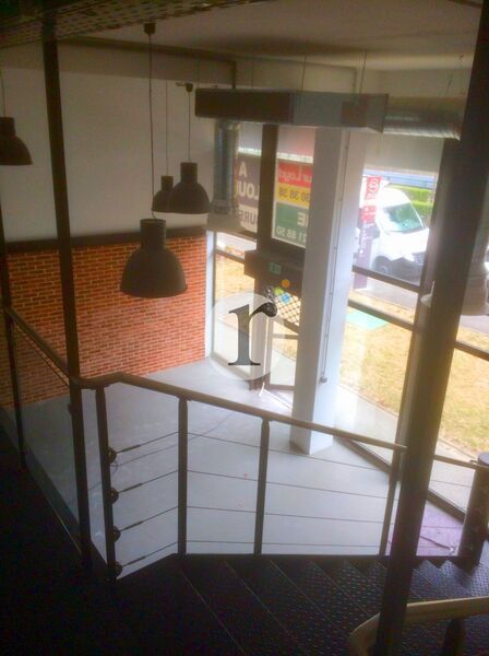 Aires d'Entreprises vous propose, à la location,