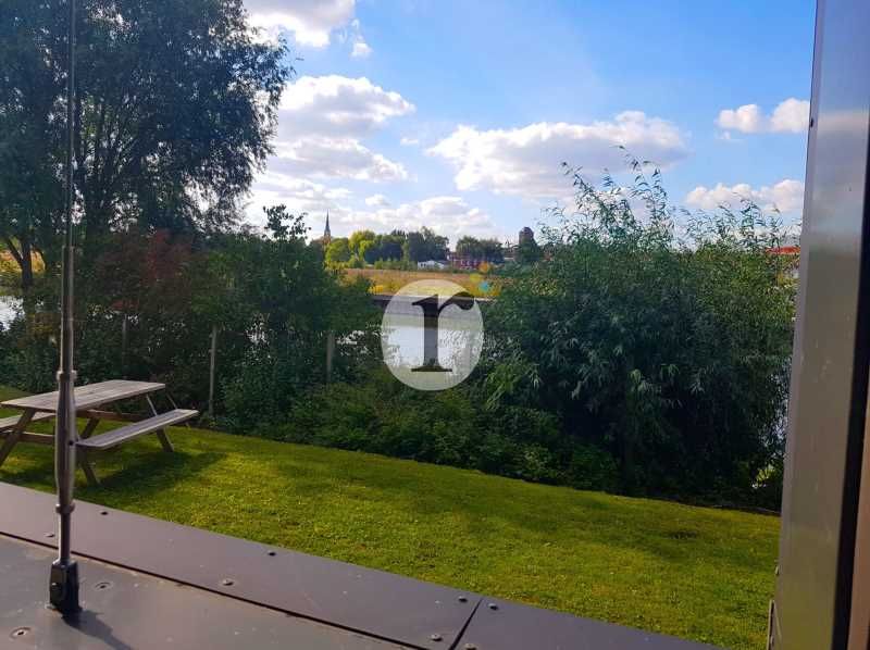 Aires d'Entreprises vous propose, à la location d