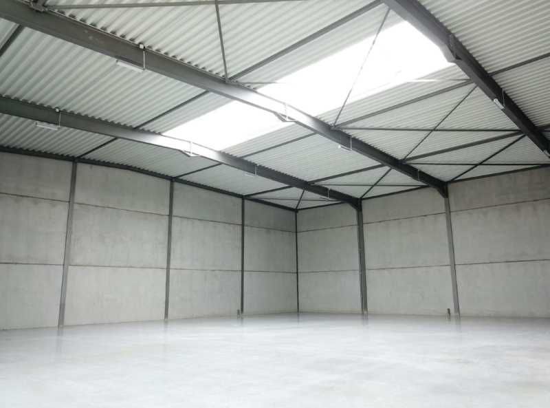 Aires d'Entreprises vous propose, à la location, 