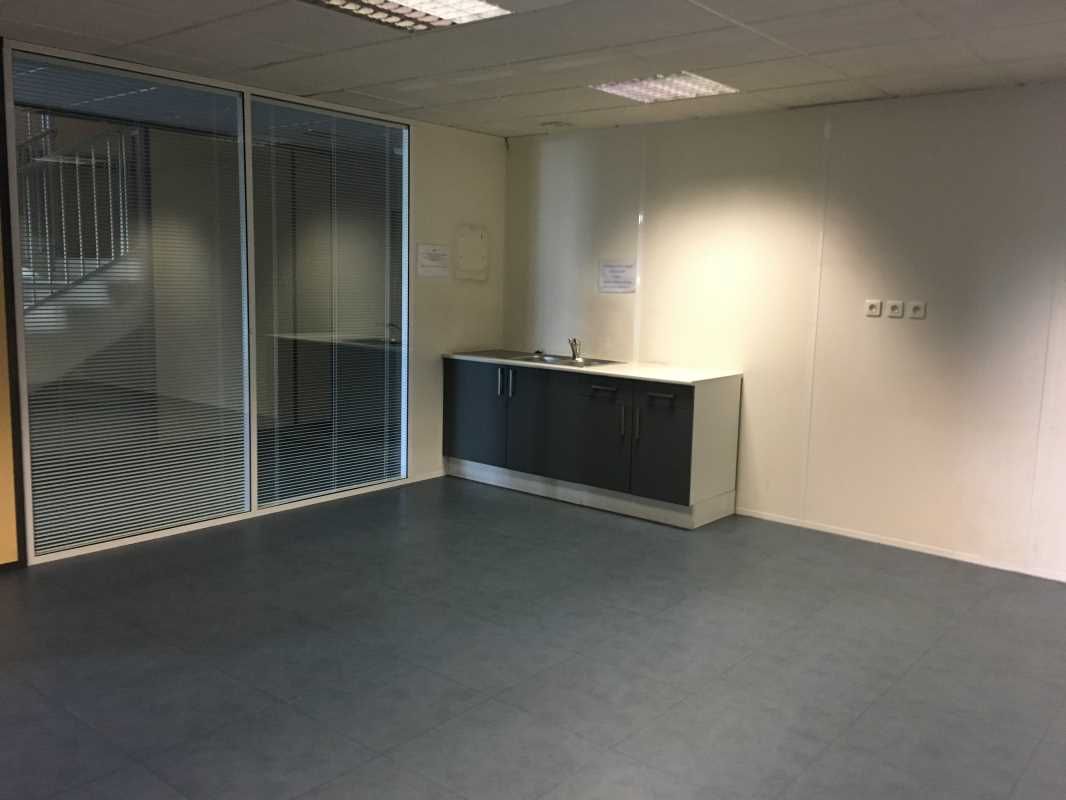 À louer, secteur Grands Boulevards, immeuble de b