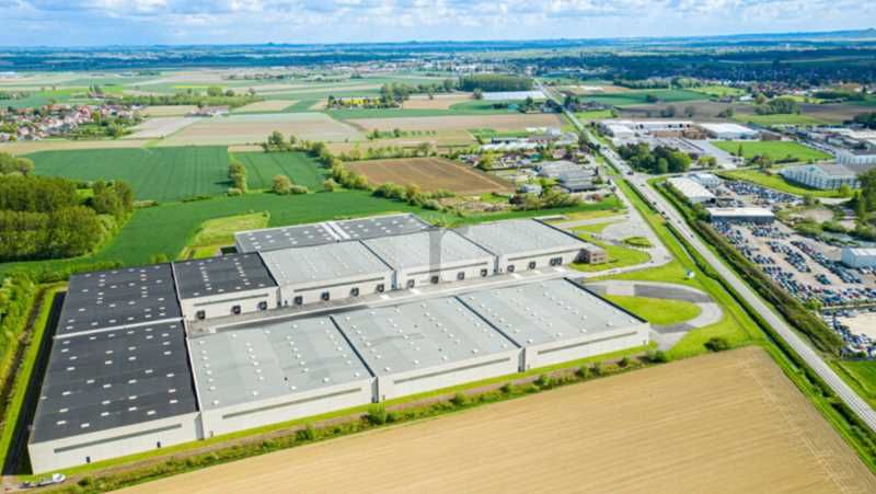 Aires d'Entreprises vous propose, à la location, 