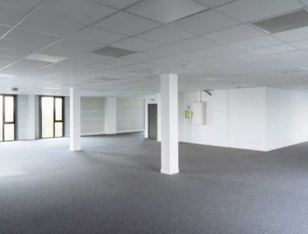 Bureaux à louer ou à vendre, au sud de Lille, au 