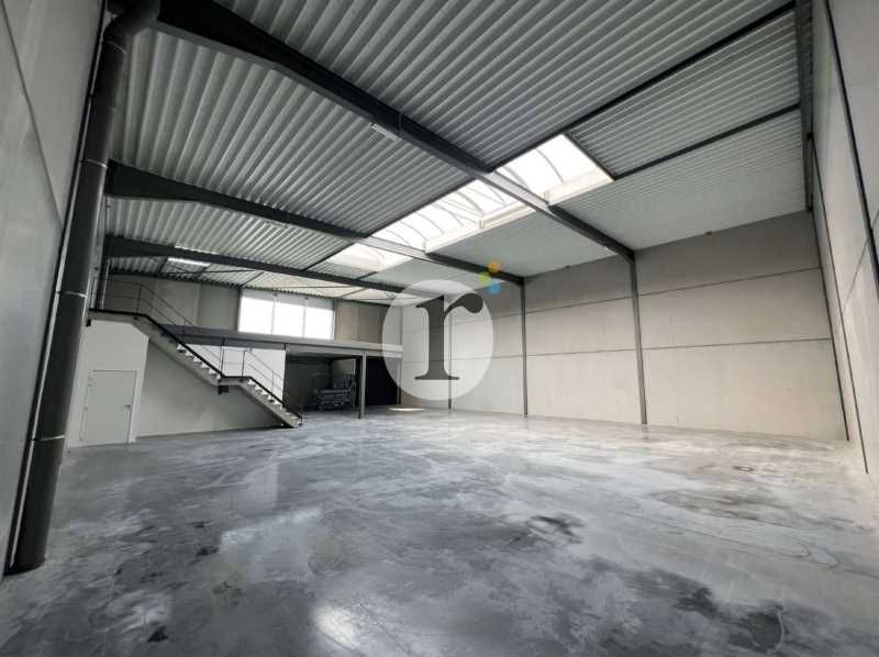 Aires d'Entreprises vous propose, à la location, 