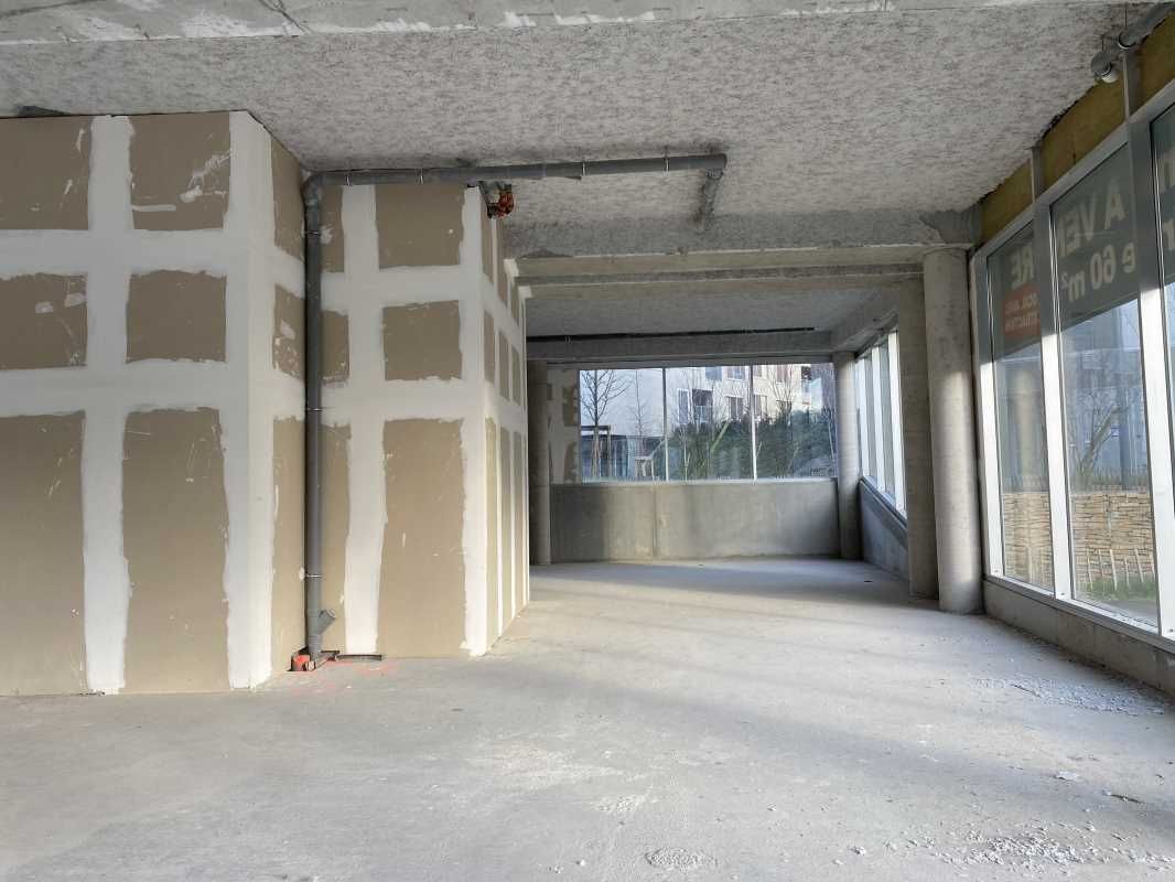 À louer, surface commerciale en centre ville de