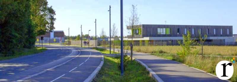 Aires d'Entreprises vous propose à la location 16