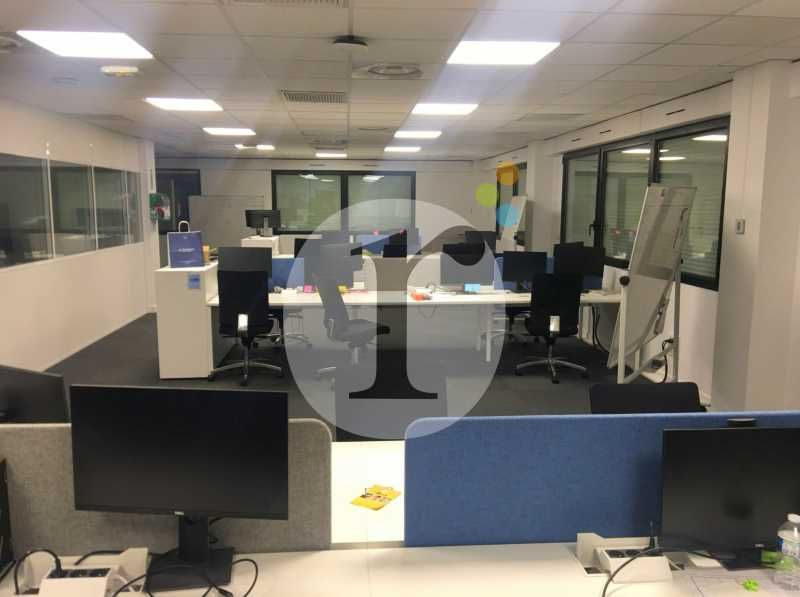 Aires d'Entreprises vous propose cette surface de