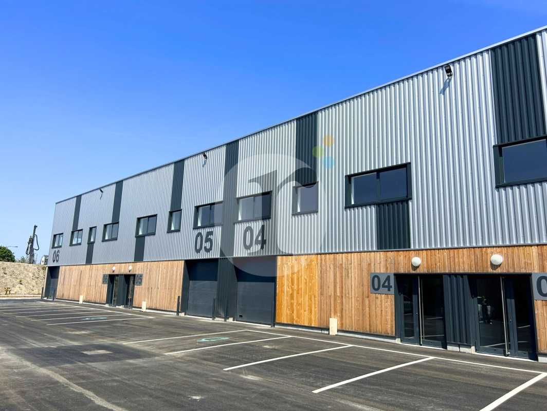 Aires d'Entreprises vous propose, à la location, 