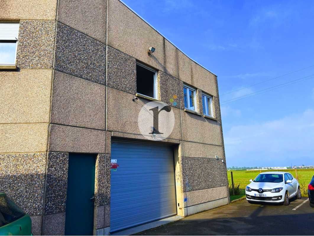 Aires d'Entreprises vous propose, à la location,