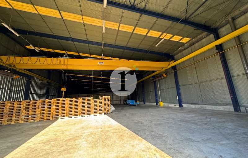 Aires d'Entreprises vous propose, à la location, 