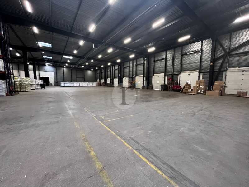 Aires d'Entreprises vous propose, à la location, 