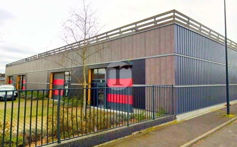 Aires d'Entreprises vous propose, à la location, 