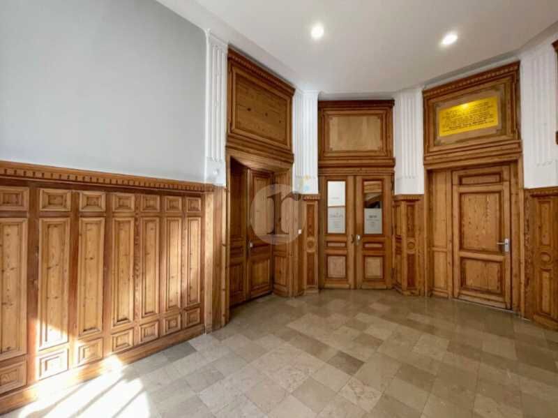 Aires d'Entreprises vous propose, à l'acquisition