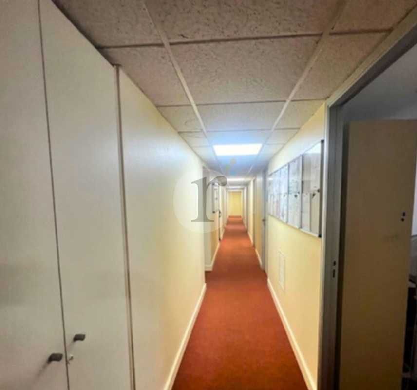 Aires d'Entreprises vous propose, à l'acquisition