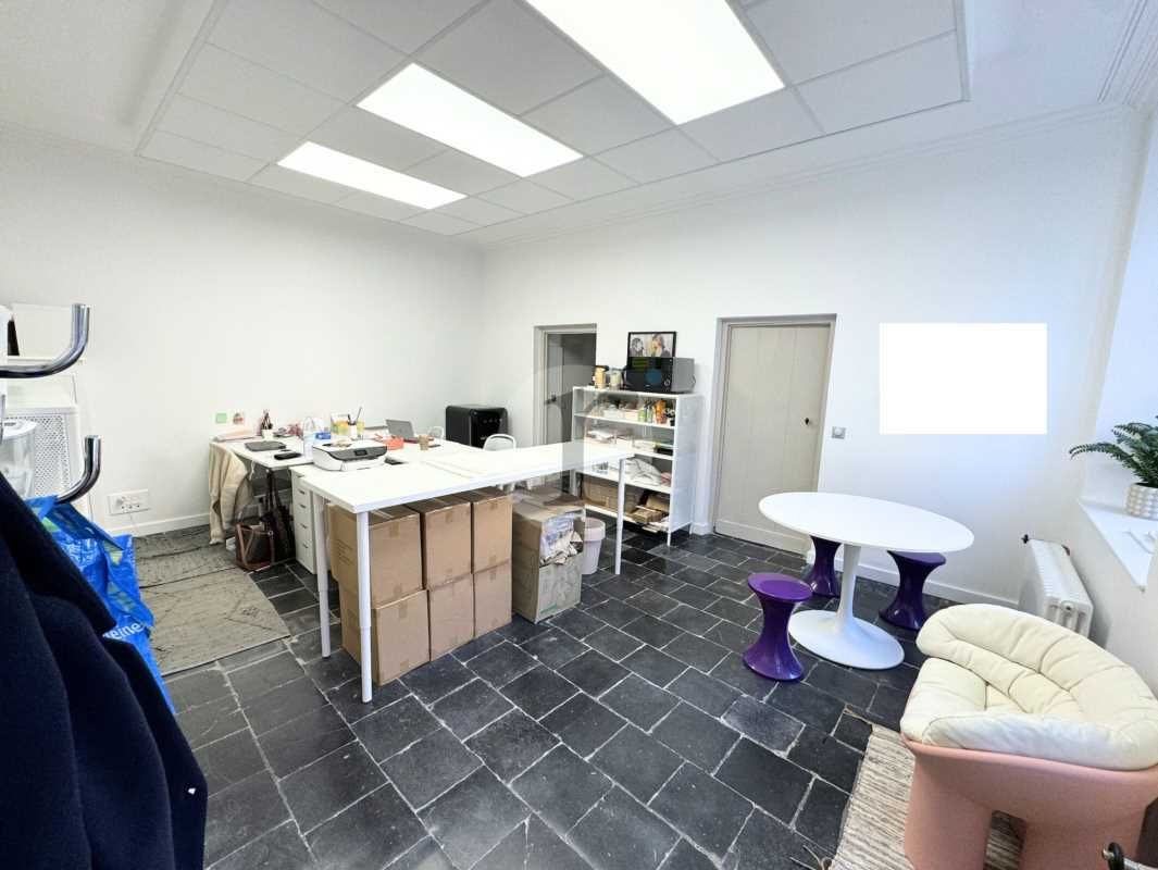 Aires d'Entreprises vous propose, à la location, 