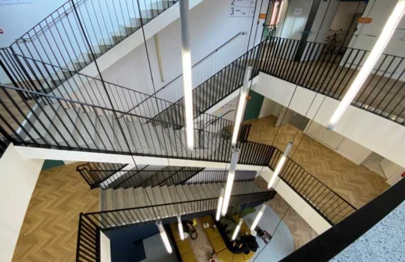 Aires d'Entreprises vous propose, à la location, 