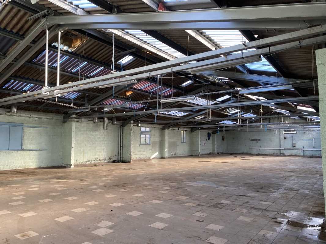 Aires d'Entreprises vous propose, à l'acquisition