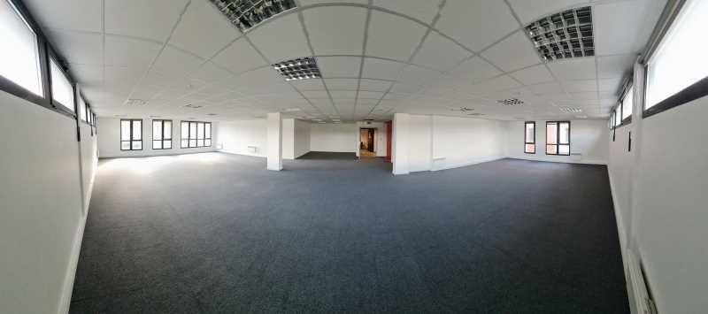 Aires d'Entreprises vous propose, à la location, 