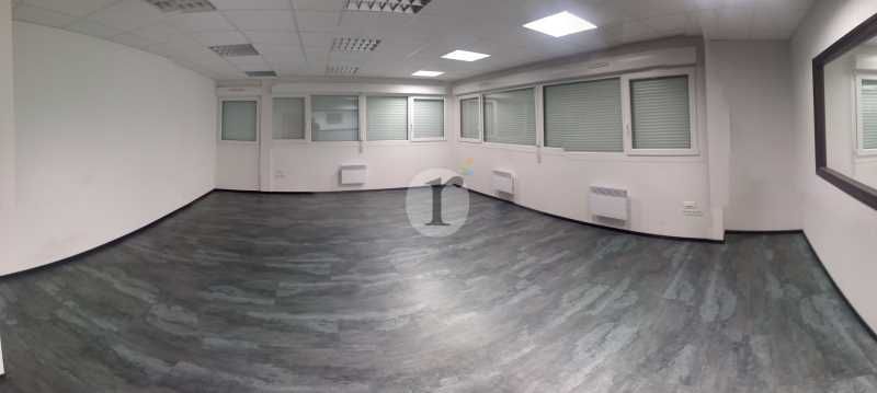 Aires d'Entreprises vous propose, à la location, 