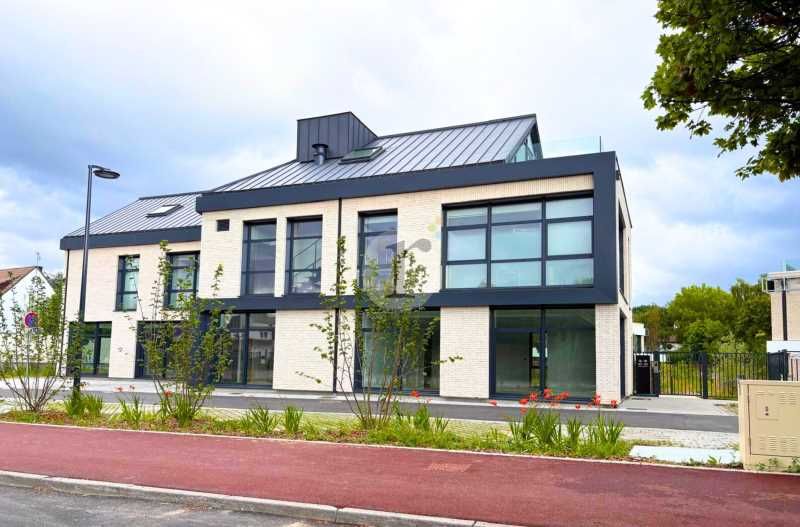 Aires d'Entreprises vous propose, à l'acquisition