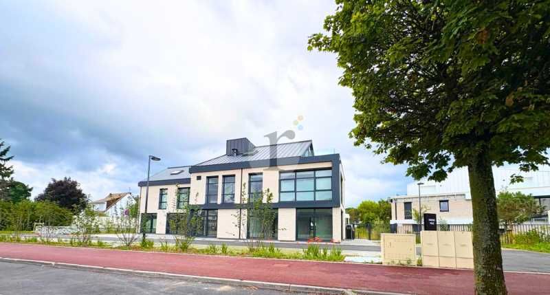 Aires d'Entreprises vous propose, à l'acquisition