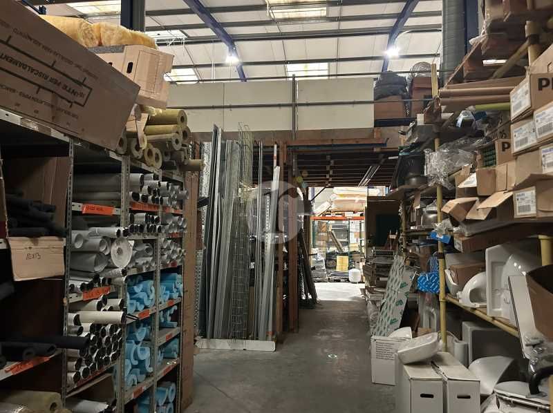 Aires d'Entreprises vous propose, à l'acquisition