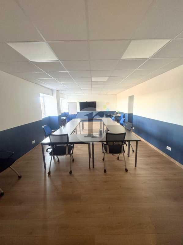 Aires d'Entreprises vous propose, à la location, 