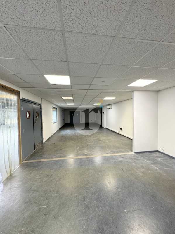 Aires d'Entreprises vous propose, à la location, 