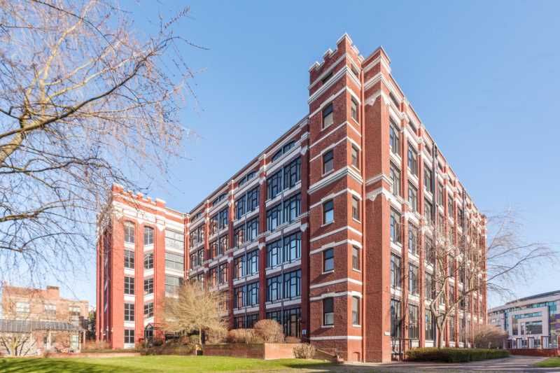 Sur l'immeuble LT6, au coeur de l'extension du qu