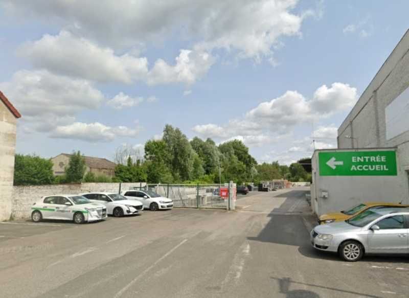 Aires d'Entreprises vous propose, à l'acquisition