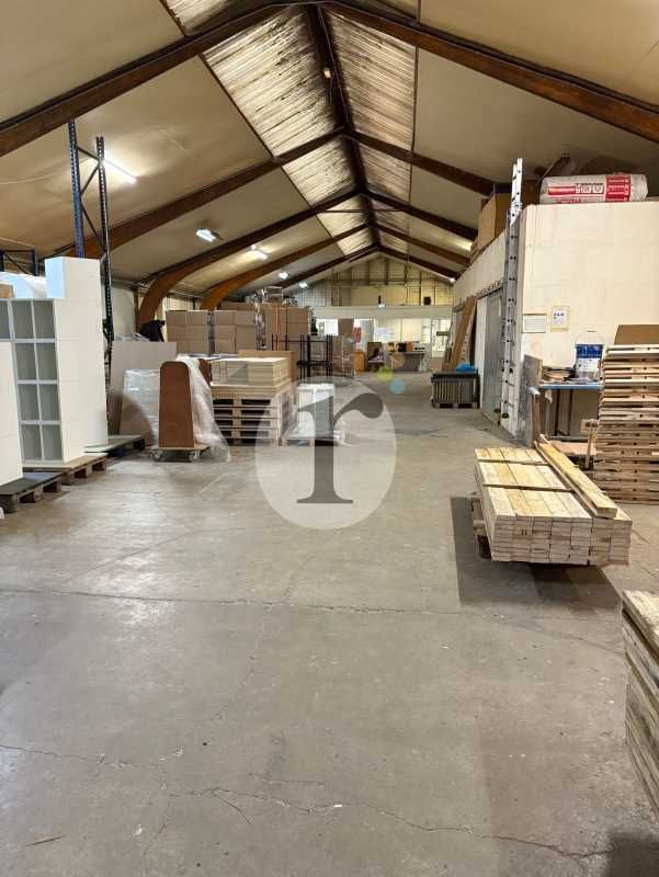 Aires d'Entreprises vous propose, à la location, 